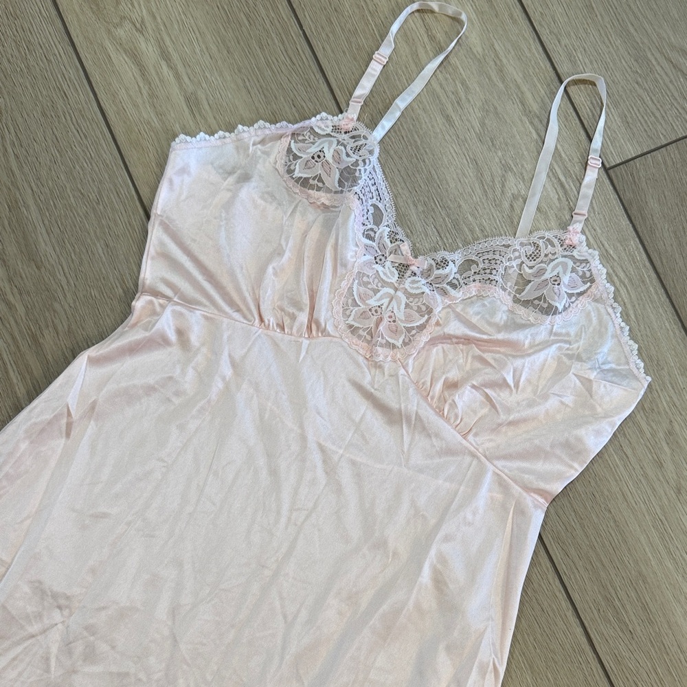 Vintage Ashley Taylor Pink Lace Lined Slip Dress size 38/L Coquette Girl Bow